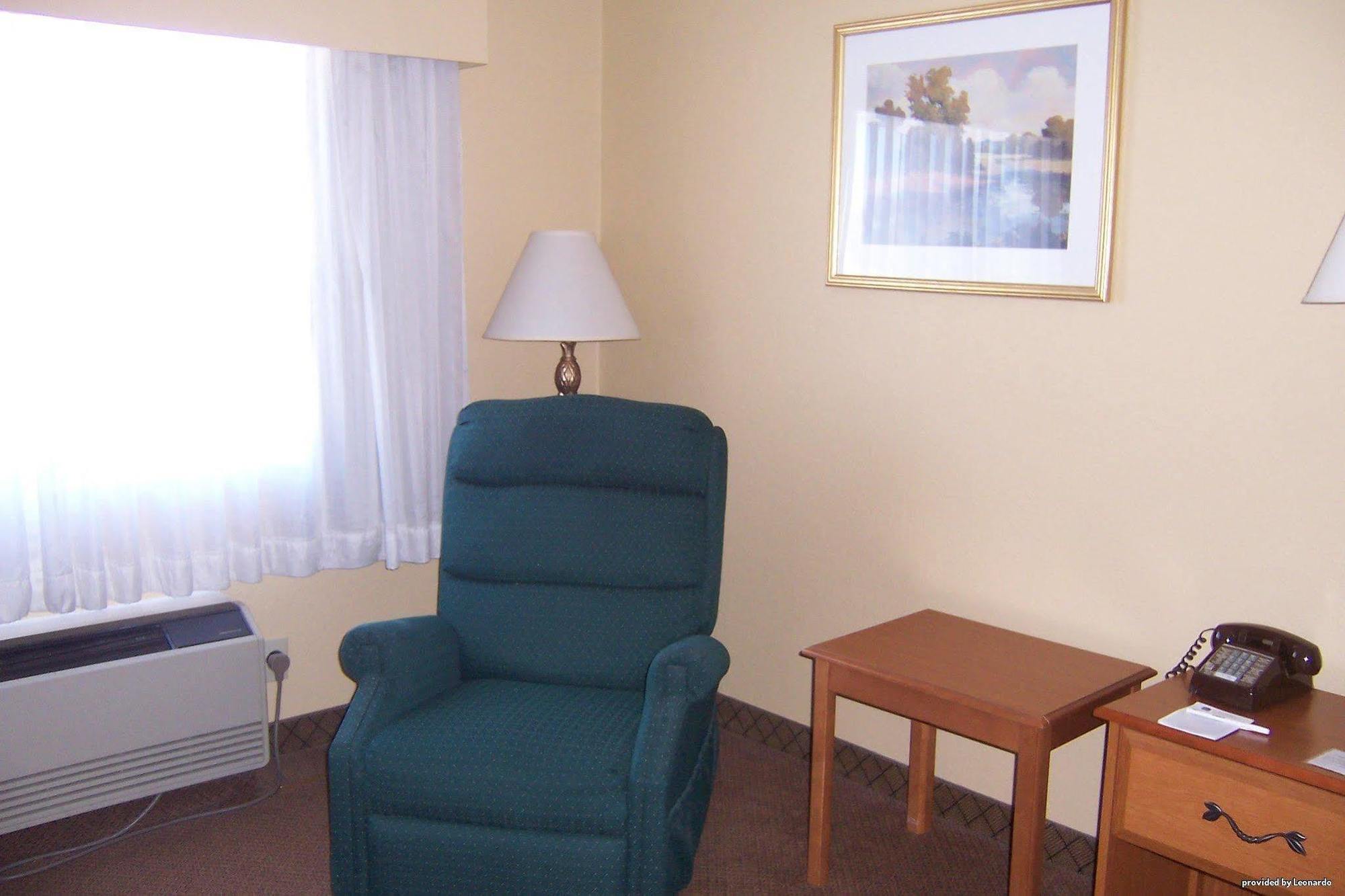 Norwood Inn & Suites Mankato North Mankato Экстерьер фото