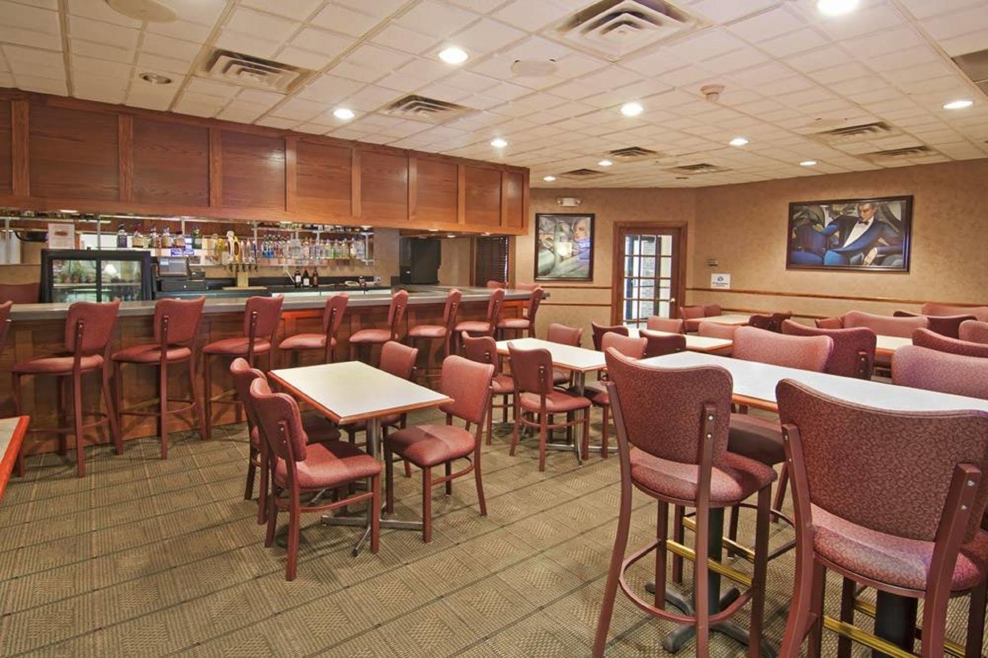 Norwood Inn & Suites Mankato North Mankato Экстерьер фото