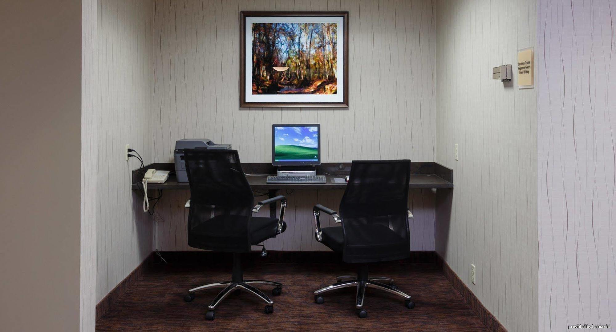 Norwood Inn & Suites Mankato North Mankato Экстерьер фото